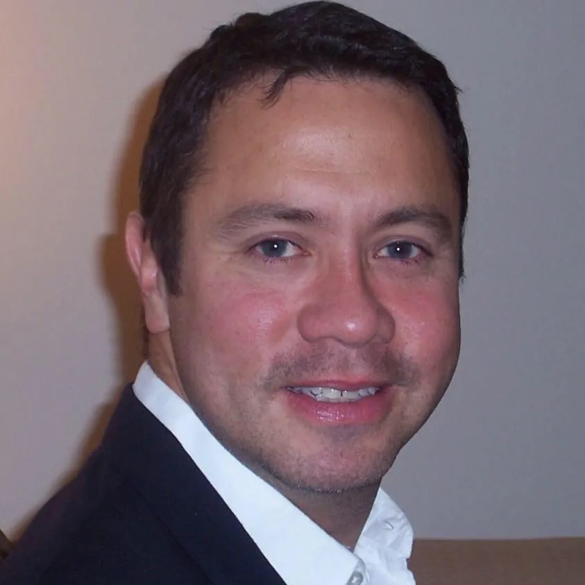 Carlos V. Cruz