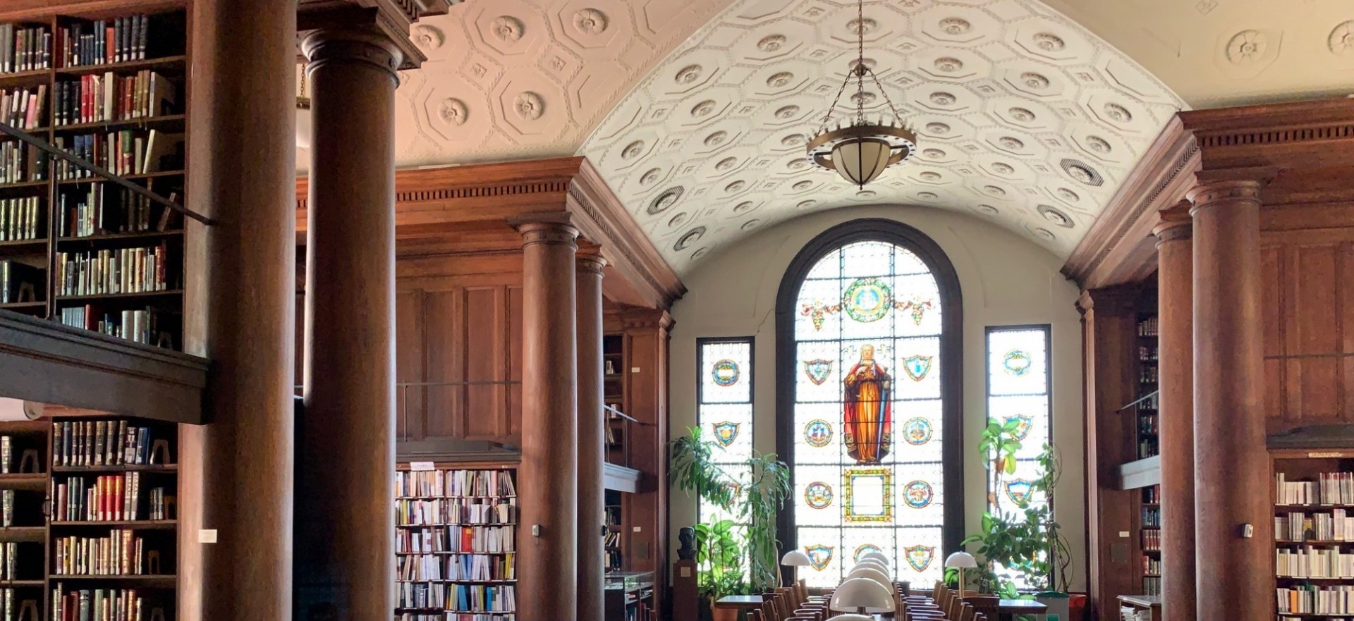 Interior of Starr Library