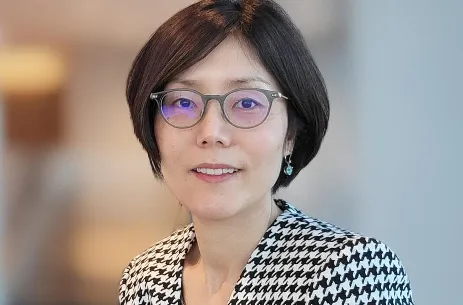 Lori Qingyuan Yue